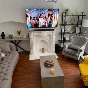 https://peeams-abode.cambridgehotelsuk.com